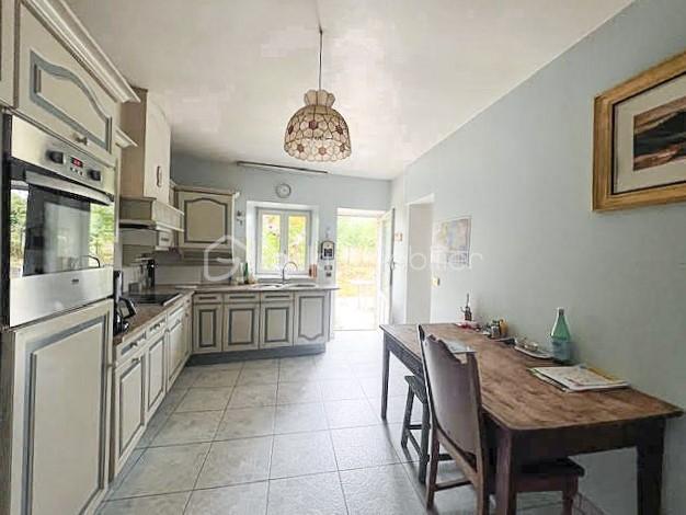 Maison en pierre - 150 m² - 7 pièces