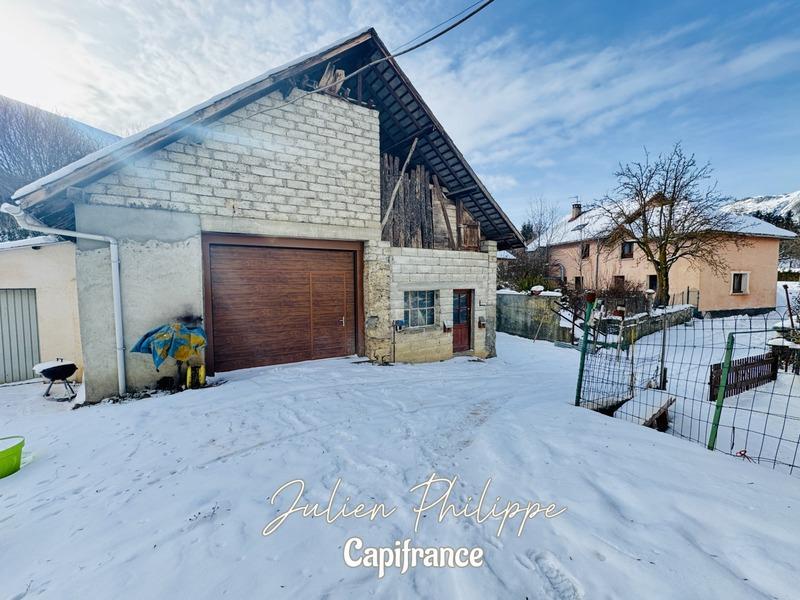 Maison - 96 m² - 5 pièces