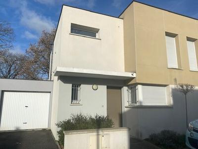 Villa - 77 m² - 4 pièces