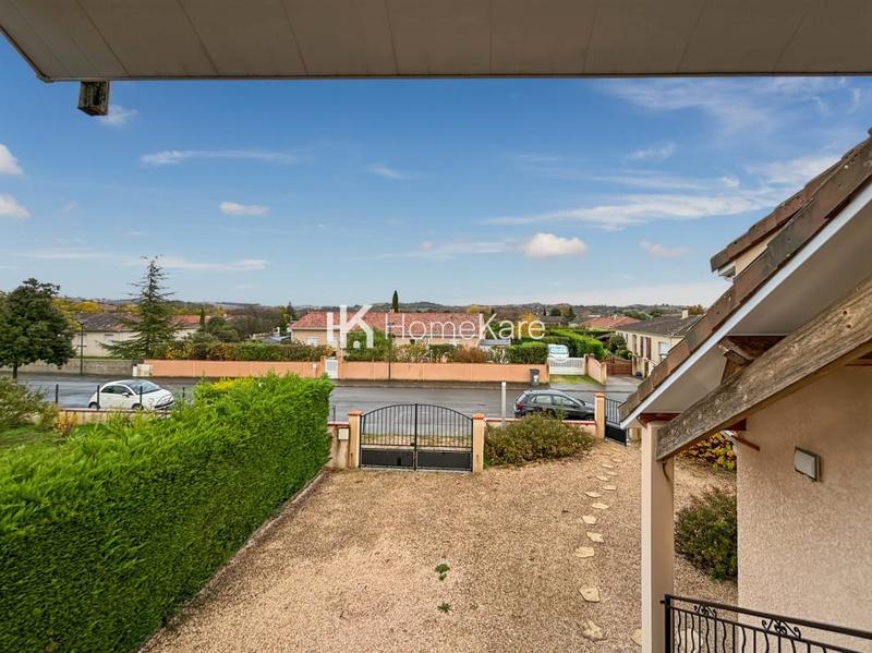 Maison - 180 m² - 9 pièces