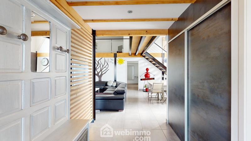 Maison - 177 m² - 7 pièces