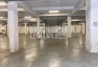 Entrepôt - 3 627 m²