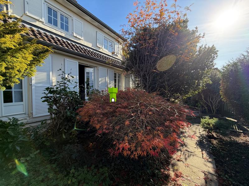 Maison - 175 m² - 6 pièces