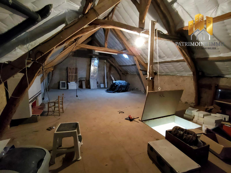 Maison - 260 m² - 5 pièces