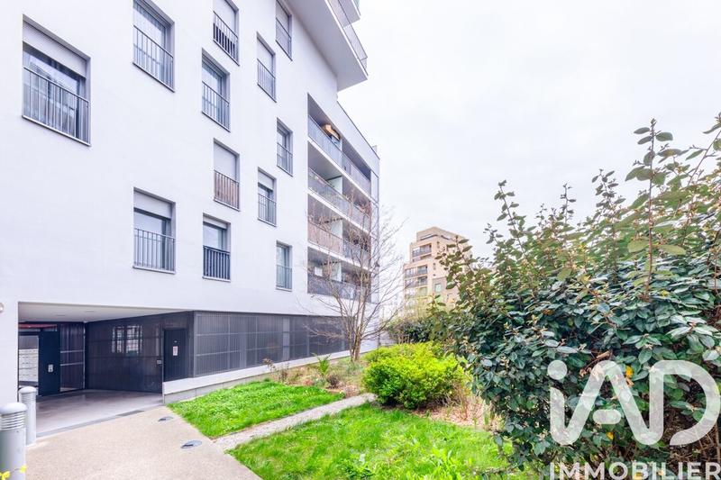 Appartement - 80 m² - 4 pièces