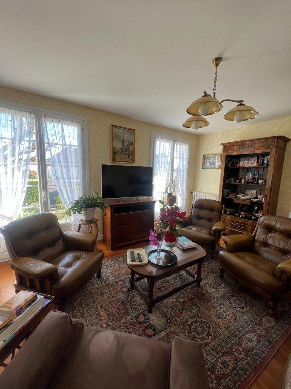 Maison - 151 m² - 7 pièces