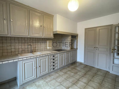 Maison - 159 m² - 6 pièces