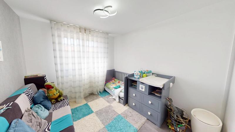 Maison - 102 m² - 5 pièces