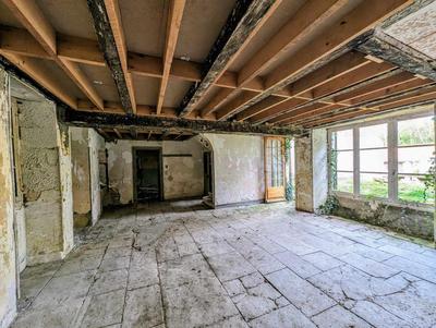 Maison - 237 m² - 8 pièces