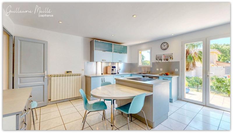 Villa - 218 m² - 8 pièces