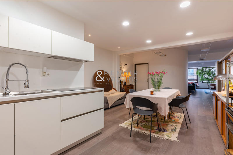 Loft - 116 m² - 4 pièces