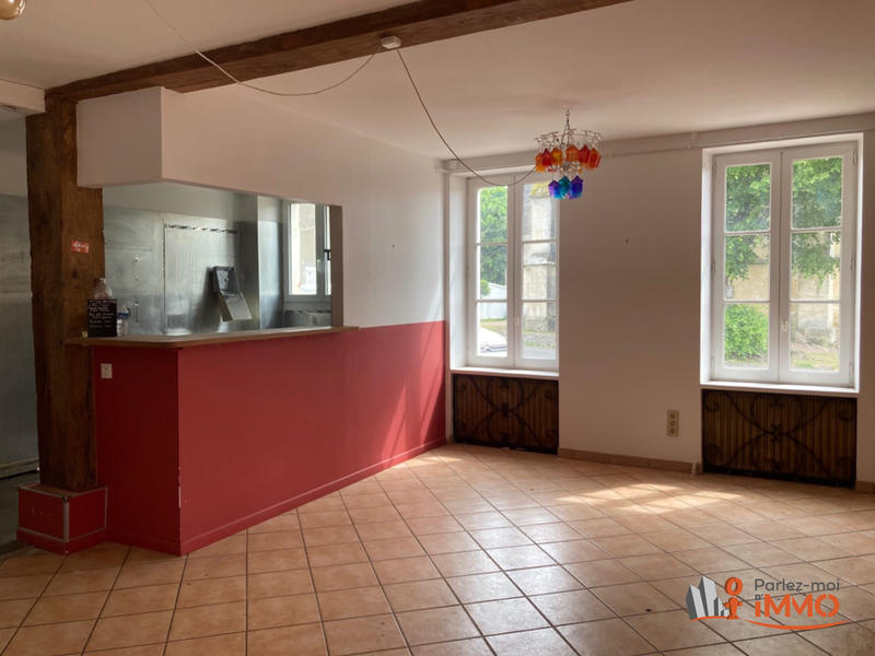 Maison - 163 m² - 8 pièces