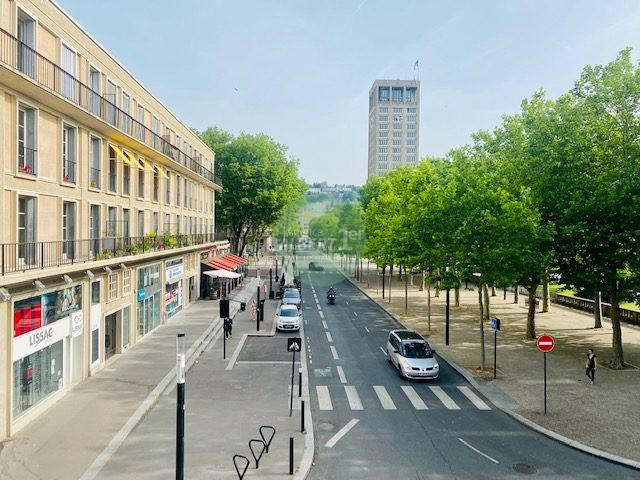 Appartement - 96 m² - 4 pièces