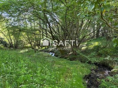 Maison - 220 m² - 8 pièces