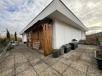 Appartement - 175 m² - 6 pièces