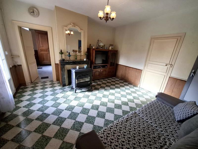 Maison - 220 m² - 7 pièces