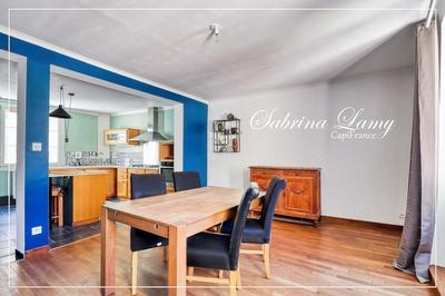 Appartement - 140 m² - 5 pièces