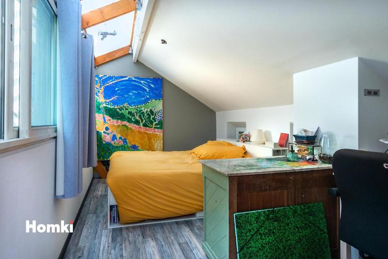 Loft - 130 m² - 5 pièces