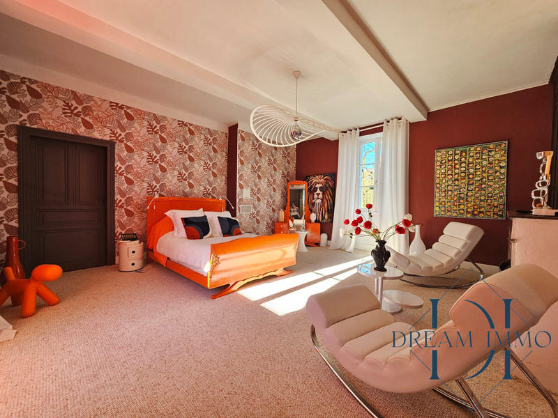 Maison - 190 m² - 6 pièces