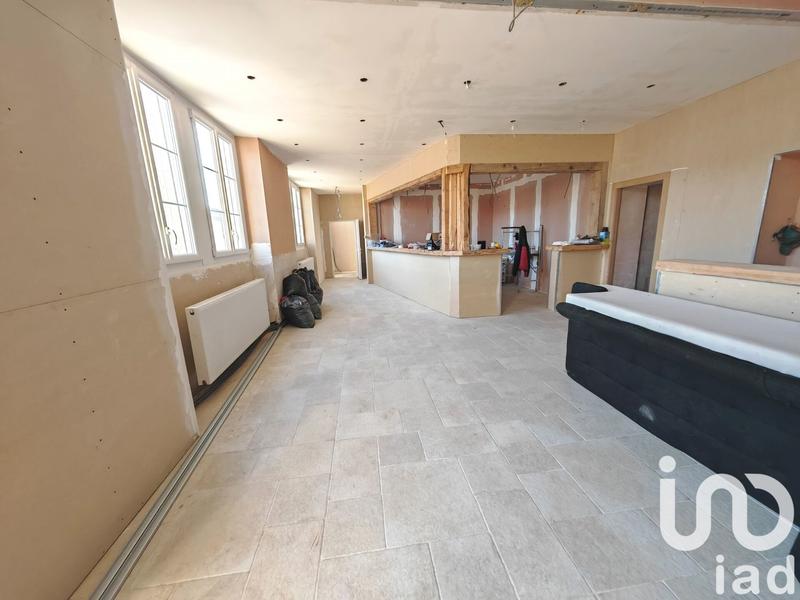 Maison - 329 m² - 10 pièces