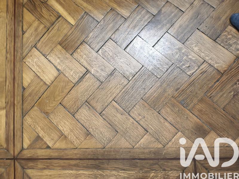 Château - 704 m² - 11 pièces