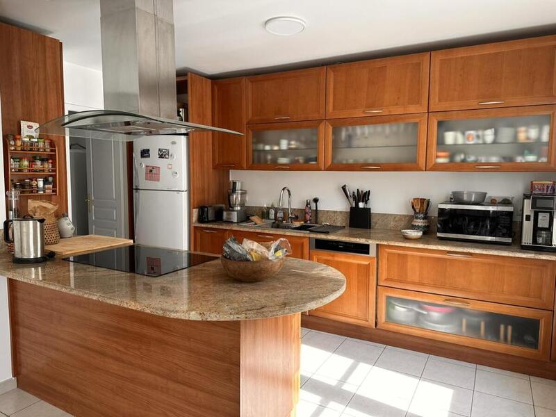 Maison - 174 m² - 8 pièces