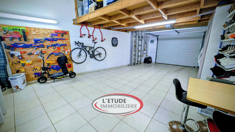 Maison - 185 m² - 7 pièces