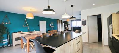 Maison - 100 m² - 5 pièces