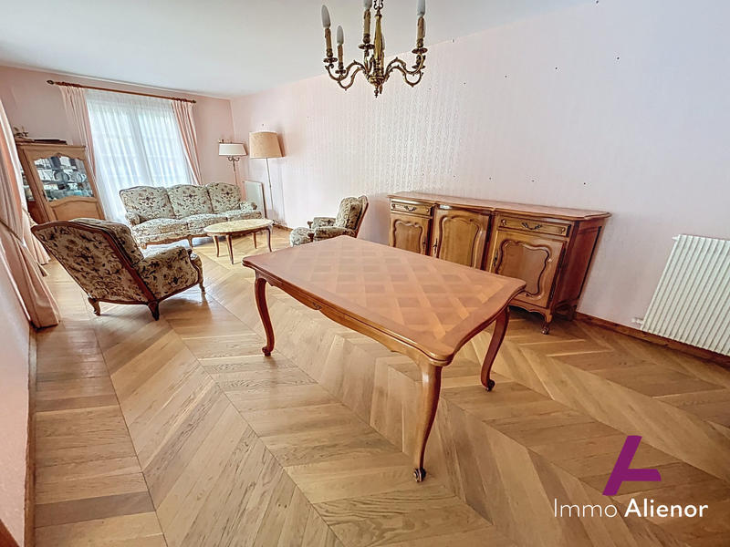 Maison - 165 m² - 6 pièces