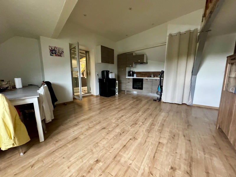 Appartement - 93 m² - 3 pièces