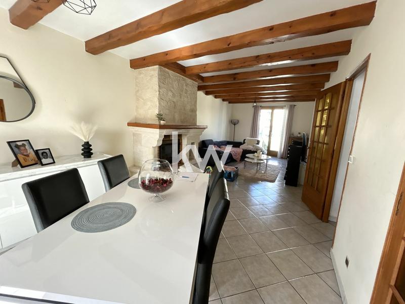 Maison - 318 m² - 7 pièces