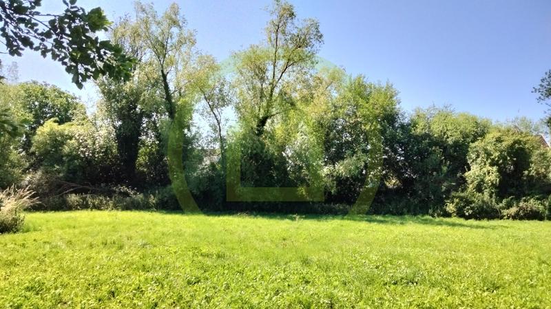 Terrain constructible - 794 m²