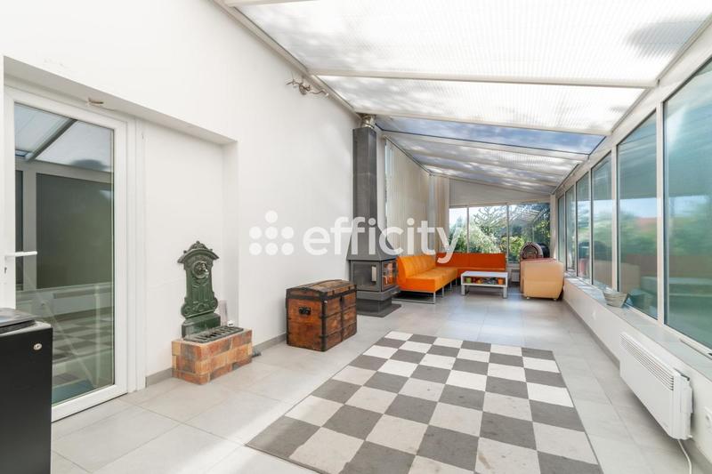 Maison - 182 m² - 8 pièces