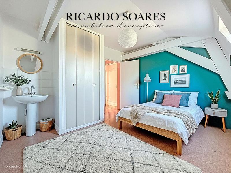 Propriété - 257 m² - 10 pièces