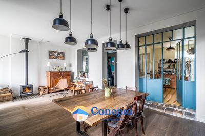 Maison contemporaine - 160 m² - 7 pièces