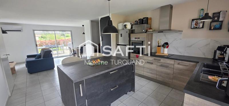 Maison - 93 m² - 4 pièces