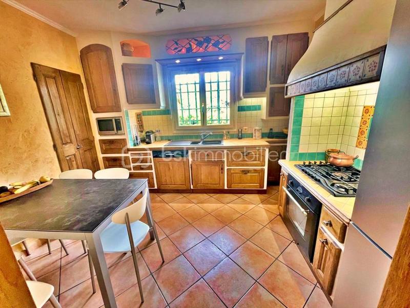 Maison - 112 m² - 5 pièces