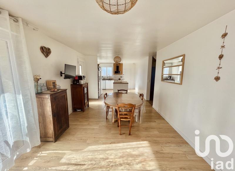 Maison - 185 m² - 8 pièces