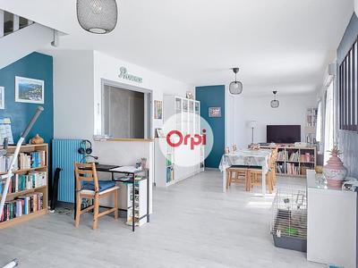 Maison traditionnelle - 130 m² - 5 pièces