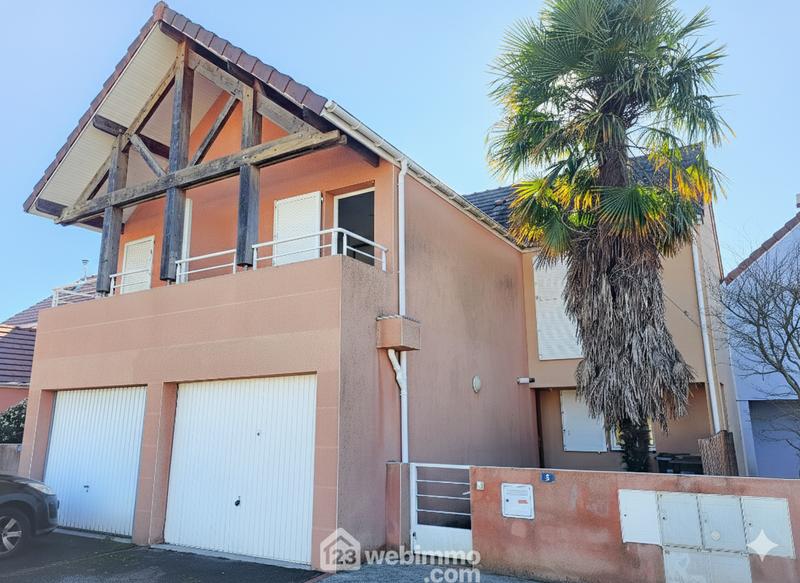 Maison - 90 m² - 5 pièces