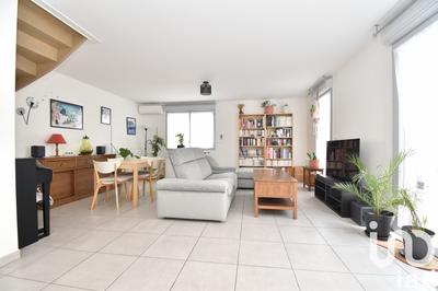 Maison - 92 m² - 4 pièces