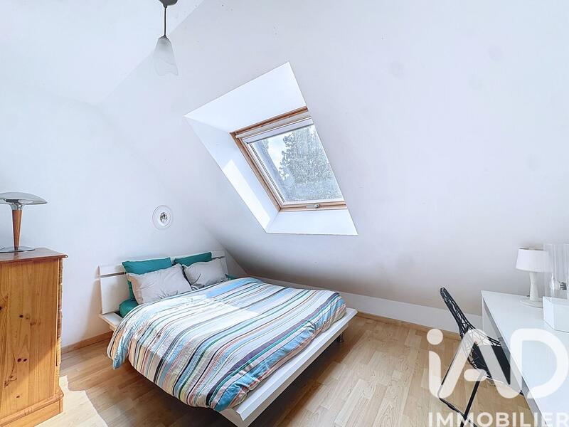 Maison - 217 m² - 8 pièces