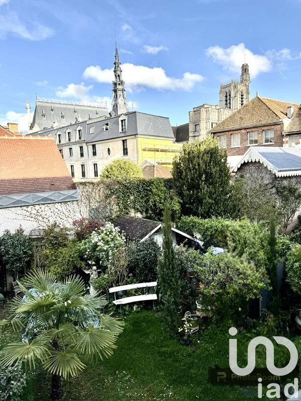 Maison - 184 m² - 8 pièces