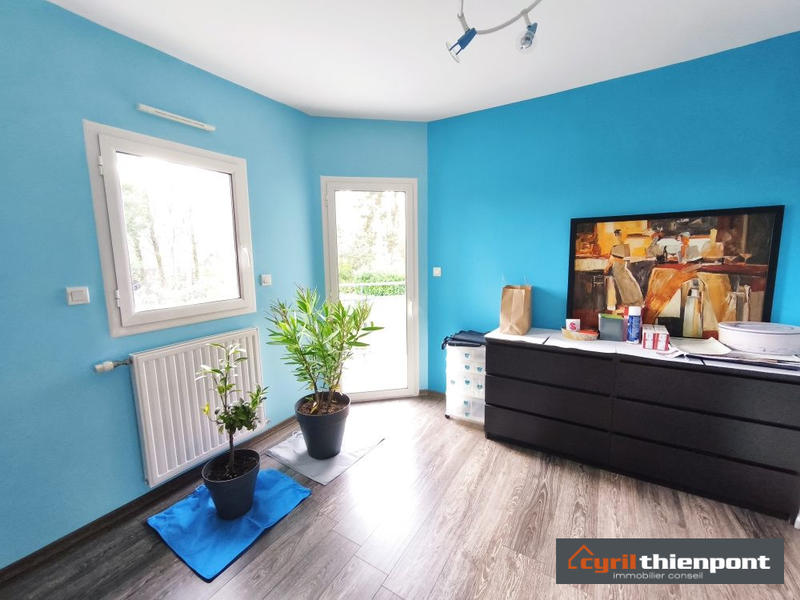 Pavillon - 180 m² - 7 pièces