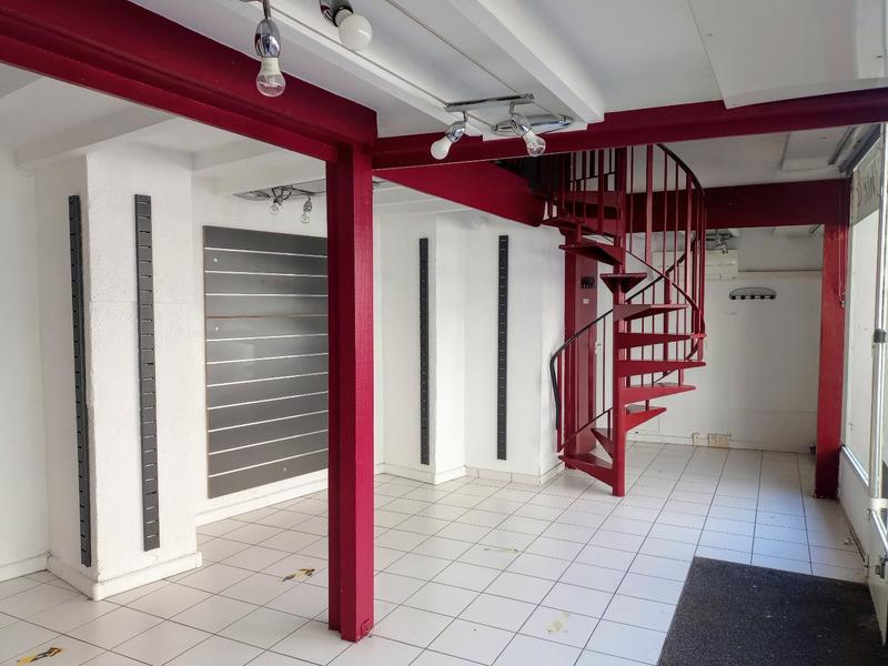 Local d'activités - 92 m² - 2 pièces