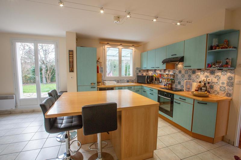 Maison - 205 m² - 8 pièces