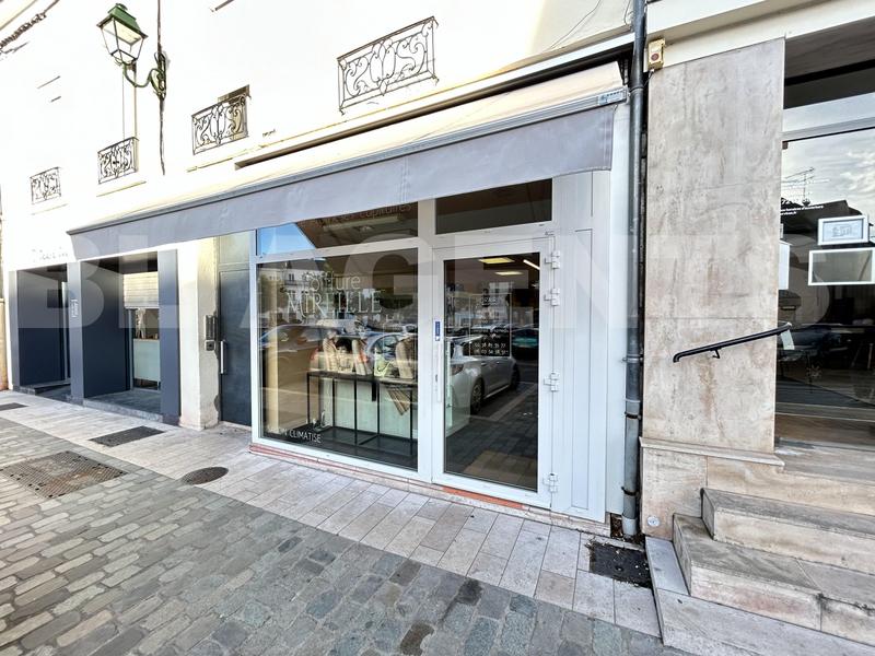 Fonds de commerce - 56 m²