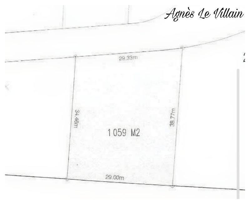 Terrain constructible - 1 059 m²