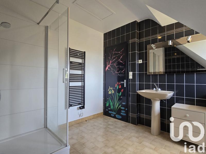 Maison - 180 m² - 7 pièces