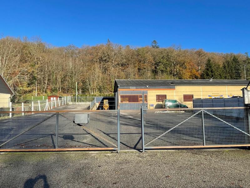 Local d'activités - 300 m²